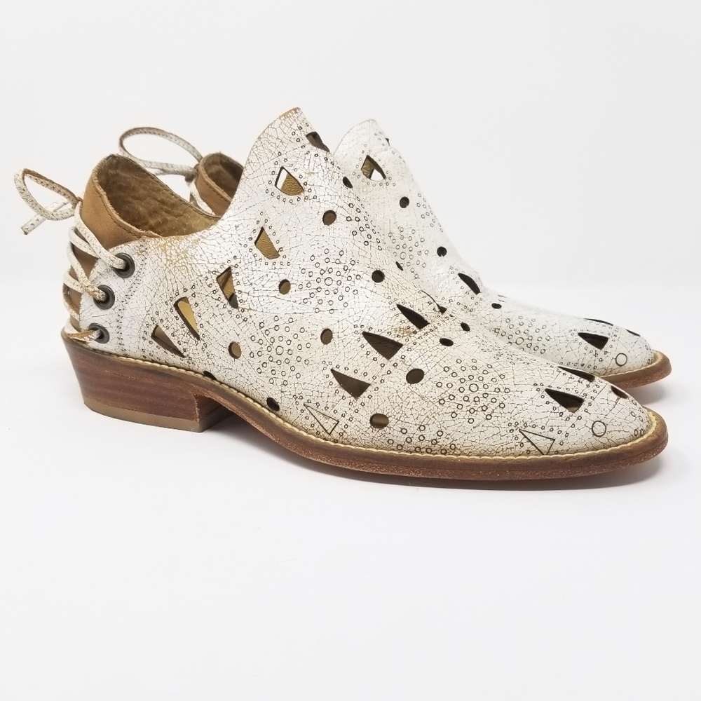 Musse & Cloud Coolise Lasercut Ankle Booties 6